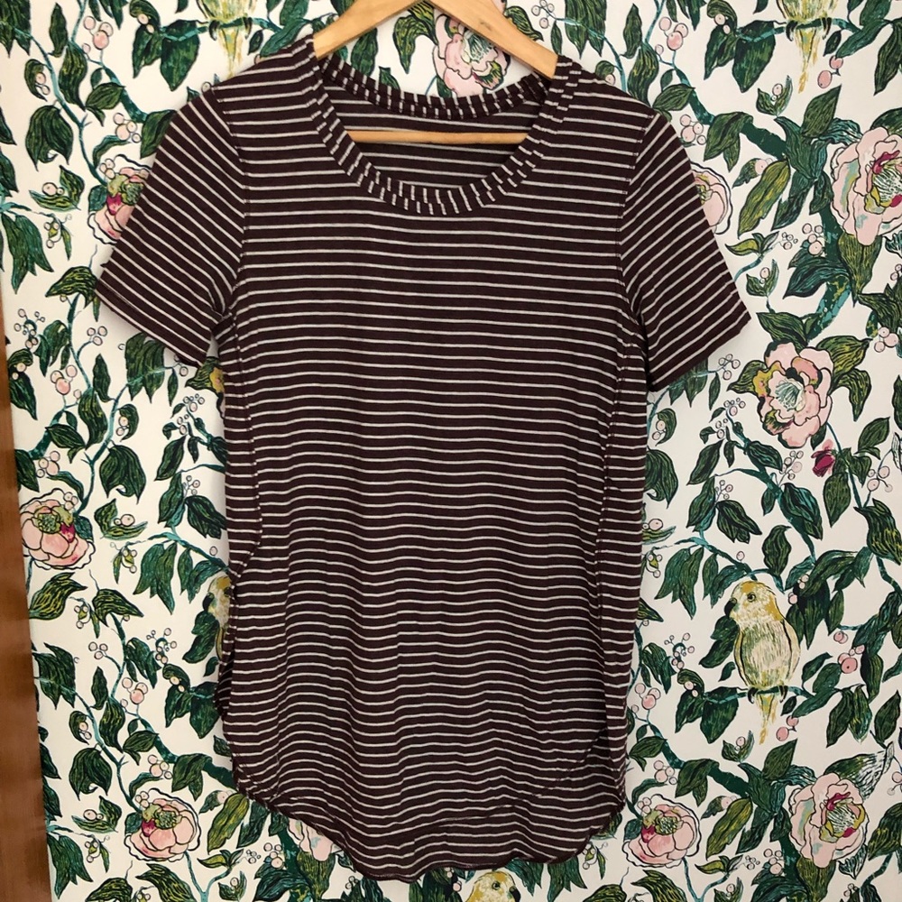 Lululemon om tree with side slits size 4